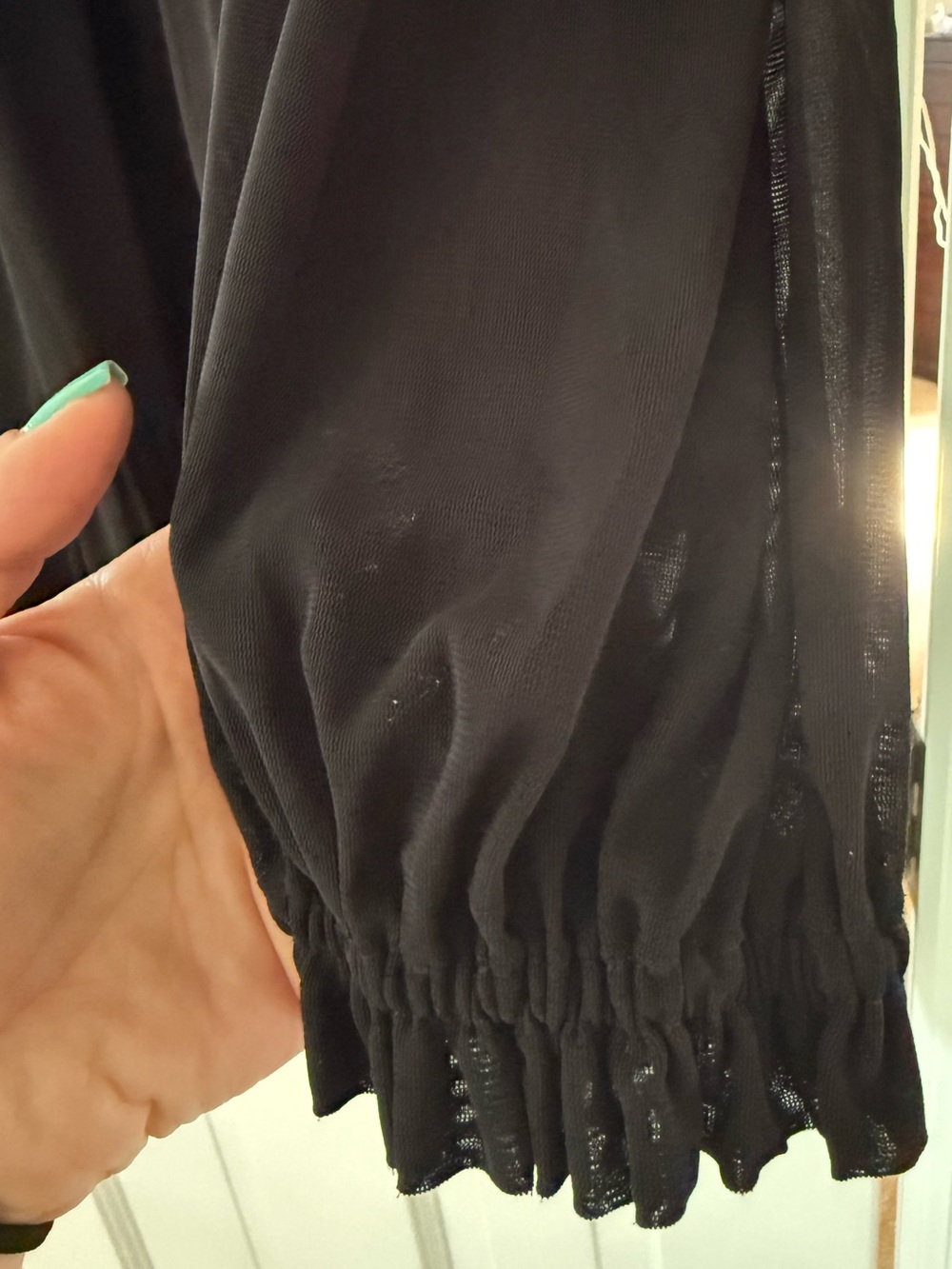 Black Smocked Tiered Mini Dress Women’s Size L 12-14 - Picture 3 of 6